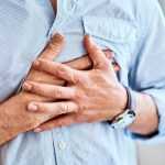 Боли при грудном остеохондрозе: характер болевых ощущений и как отличить от сердечных болей