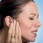Если заложено ухо, но не болит: причины, описание симптомов, традиционные и народные методы лечения