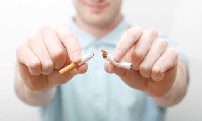 Помогает ли антиникотиновый пластырь бросить курить