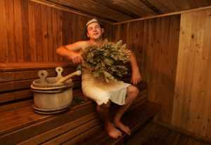 Чем полезна баня для мужчин? Польза русской бани для мужского организма