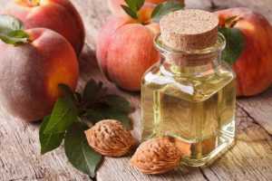 Для чего персиковое масло: инструкция, свойства и отзывы о применении