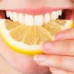 Что будет, если есть много лимона: свойства, влияние на организм, польза и вред