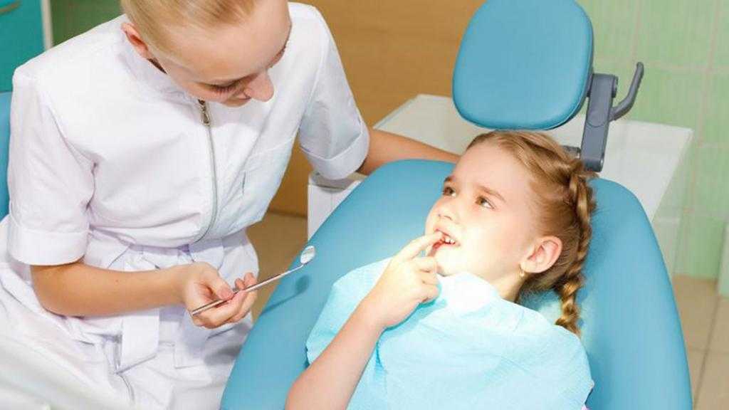 как лечат зубы детям 3 лет