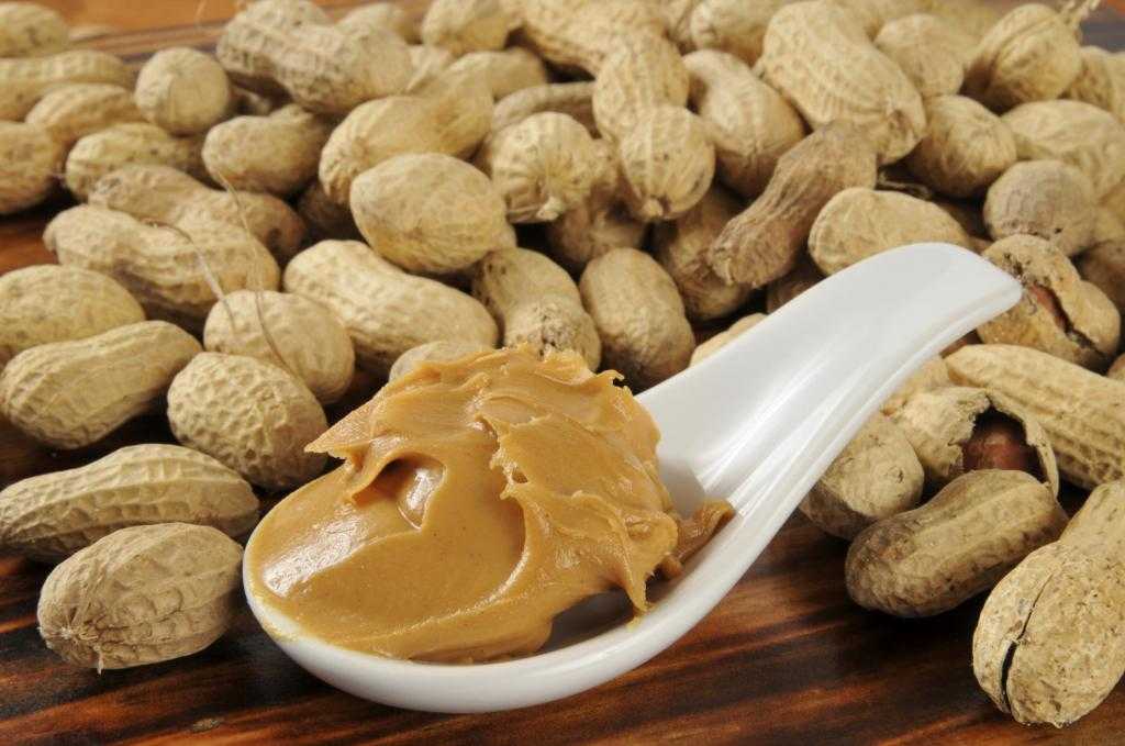 какие витамины содержатся в арахисе